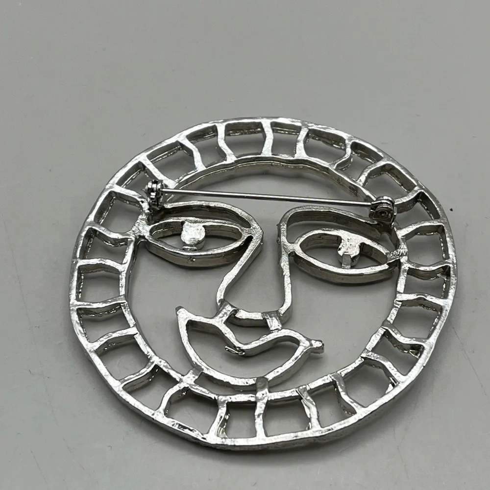 Vintage Silver Tone Sun Face Pendant Stylish Statement Jewelry Piece